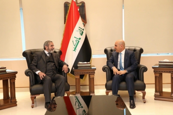 Secretary-General of the Kurdistan Islamic Union visits the Iraqi Minister of Construction and Housing