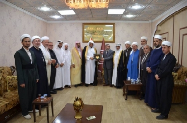 Secretary-General of the KIU receives a delegation of the Muslim World League