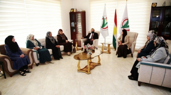 Secretary-General of the Kurdistan Islamic Union visits the Islamic Union of Kurdistan Sisters