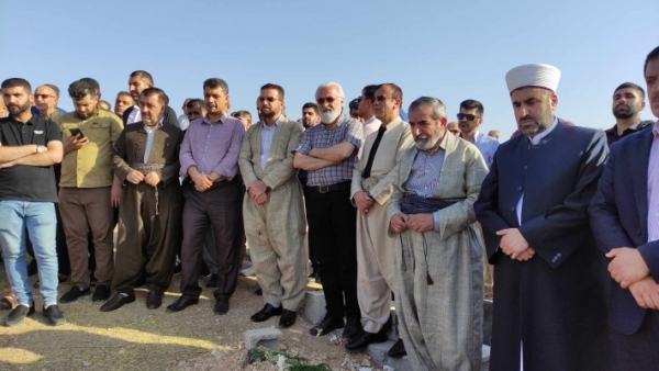 Secretary-General of the KIU participates in the funeral ceremony of the poet Goran Abbas