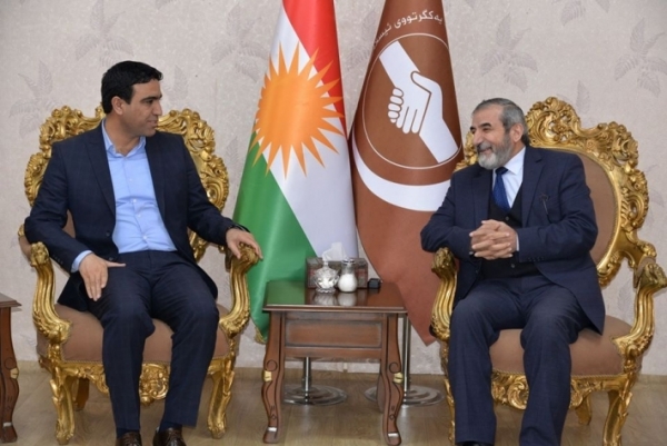 Secretary-General of Kurdistan Islamic Union receives a delegation from the Democratic Union Party