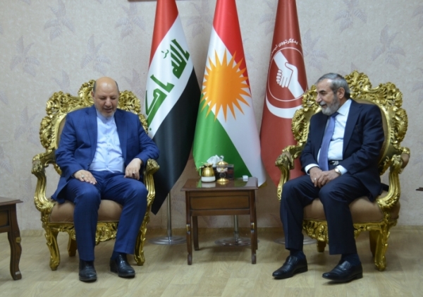الأمين العام للاتحاد الإسلامي الكردستاني يستقبل القنصل الإيراني في أربيل