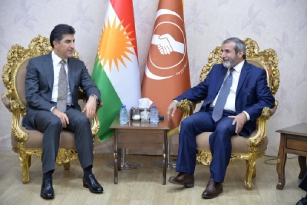 الأمين العام للاتحاد الإسلامي الكوردستاني يستقبل نيجيرفان بارزاني