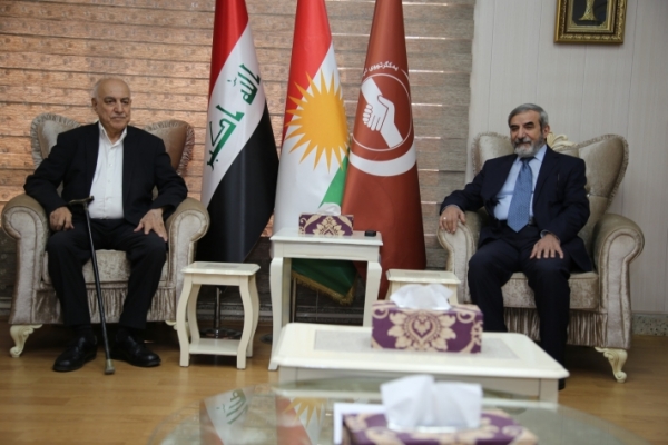Secretary-General of the Kurdistan Islamic Union receives a high-ranking delegation from the Change Movement