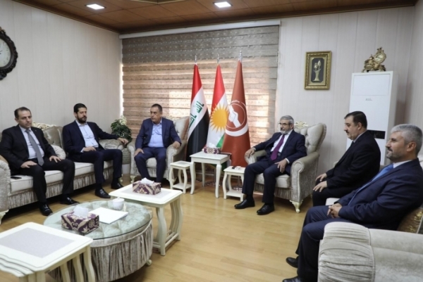 Secretary-General of the Kurdistan Islamic Union receives a delegation from the Patriotic Union of Kurdistan