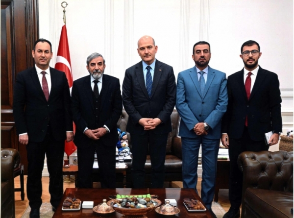 الأمين العام للاتحاد الإسلامي الكردستاني يلتقي بوزير الداخلية التركي في أنقرة